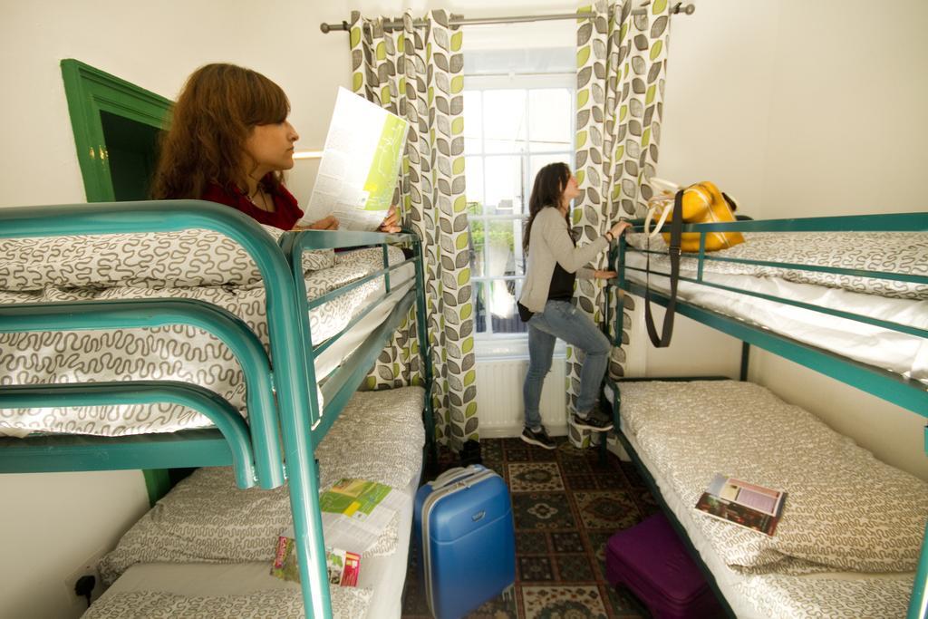 Cashel Holiday Hostel エクステリア 写真