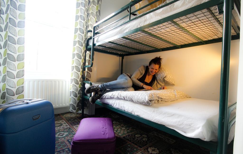 Cashel Holiday Hostel エクステリア 写真